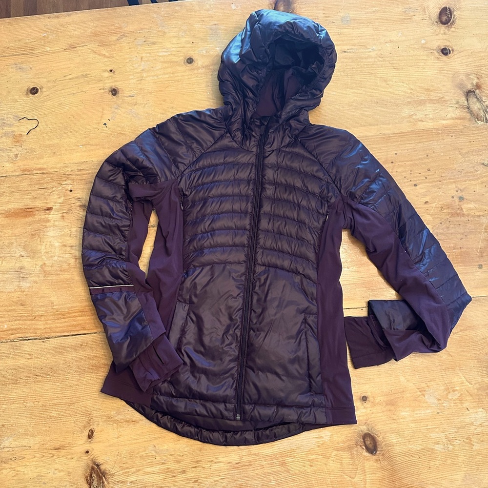 Lululemon Down for a Run II
Jacket - Black Cherry Size 8 EUC
